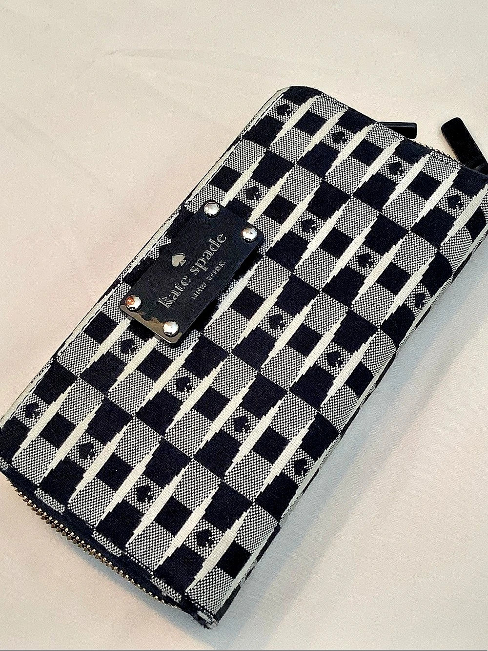 Kate Spade Checkered Zip Wallet in Black & White Like New
